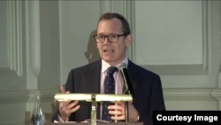 Profesor Peter Roberts