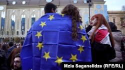 თბილისში მსვლელობა-აქცია გაიმართა სლოგანით „კი ევროპას, არა რუსულ კანონს“. 9 აპრილი, 2024 წელი