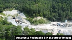 Izgradnja tunela Hranjen kojim bi se cestovno spojilo Sarajevo i Goražde, juli 2023.