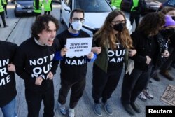 Protest kojim se zahtijeva prekid vatre u Gazi, Los Angeles, Kalifornija, SAD, 13. decembra