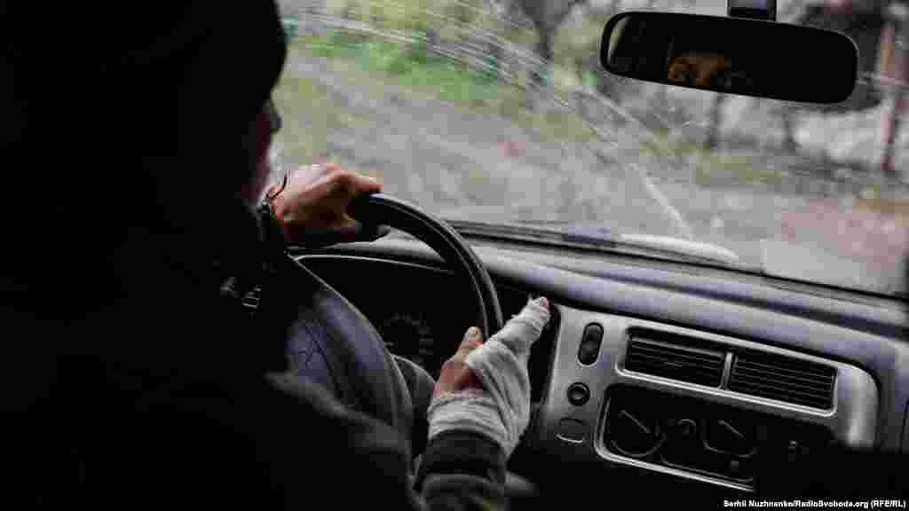 Дорога на інші позиції ЗСУ. У водія легке поранення