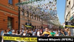 Protest novinara u Banjaluci zbog kriminalizacije klevete, 18. jul 2023. 