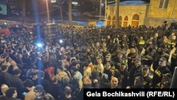 საპროტესტოა ქცია პარლამენტთან. 16 აპრილი, 2024 წელი