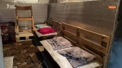 «Сподіваємось, що більше не знадобиться»: як жителі Херсону самостійно обладнали укриття у підвалі багатоповерхівки  «Сподіваємось, що більше не знадобиться»: як жителі Херсону самостійно обладнали укриття у підвалі багатоповерхівки