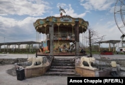 Ostaci nekadašnje glavne zgrade Dobroparka.