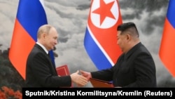 რუსეთის და ჩრდილოეთ კორეის მეთაურებმა, ვლადიმირ პუტინმა და კიმ ჩენ ინმა სტრატეგიული პარტნიორობის ხელშეკრულება 2024 წლის 19 ივნისს, ფხენიანში გააფორმეს.