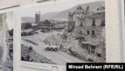 Centralni dio Mostara, bivša linija razgraničenja istočnog i zapadnog dijela grada, 1993.