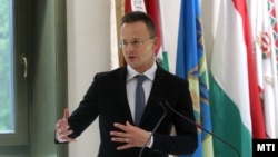 უნგრეთის საგარეო საქმეთა მინისტრი პეტერ სიიარტო