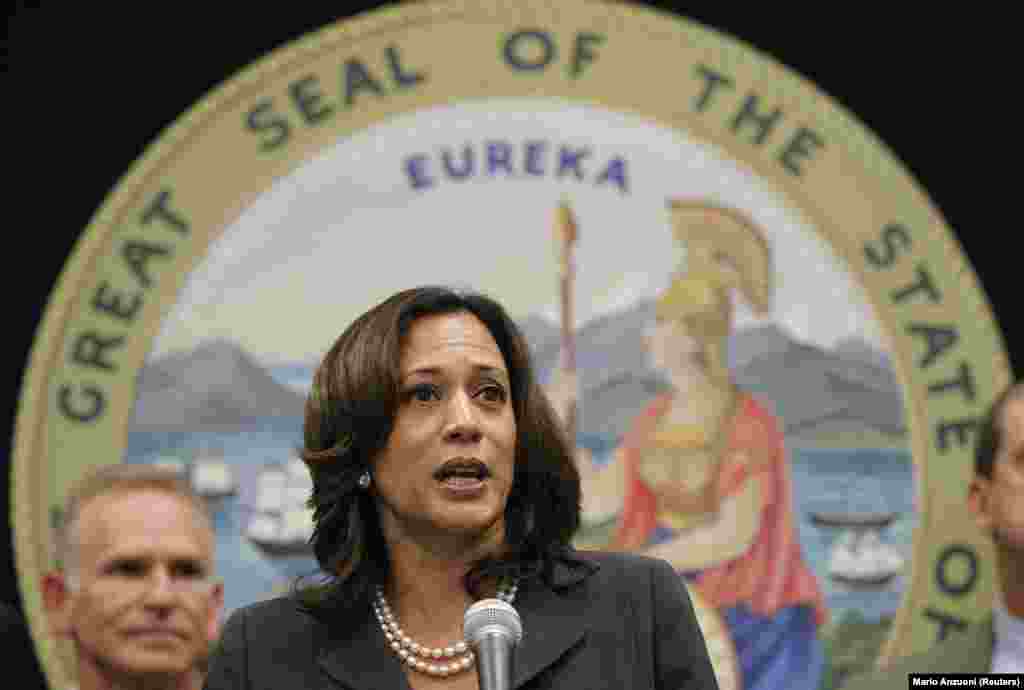 Будучи прокурором штата Калифорния (2011–2017), Харрис активно занималась реформой пенитенциарной системы. Среди других проблем, которым она уделяла внимание, была защита окружающей среды и права женщин.    