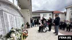 Polaganje vijenaca i učenje Fatihe ispred spomen-obilježja ubijenima, Ahmići, 16. april 2023.