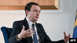 Premijer Kosova Aljbin Kurti tokom intervjua za AFP, 7. februar 2024.