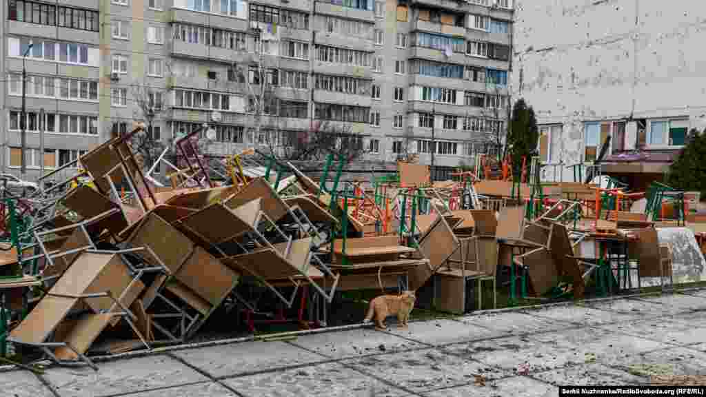 За словами мера Ірпеня Олександра Маркушина, роботи мають завершити у вересні. Планується, що в новому навчальному році його зможуть відвідувати 1500 дітей