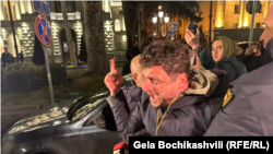 ნიკა ნარსია საპროტესტო აქციაზე. რუსთაველის გამზირი. 2023 წელი, 3 მარტი