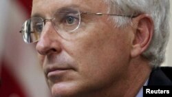 Kameron Manter, bivši američki ambasador u Beogradu, april 2011.