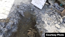 Ostaci žrtava genocida pronađeni u dvorištu porodične kuće u Brčkom, BiH, 26. septembra 2023.