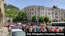 ჭიათურელი მაღაროელების საპროტესტო მსვლელობა გაფიცვის მეშვიდე დღეს