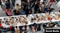 U Osnovnoj školi "Novka Ubović" u Podgorici proslavljen vjerski praznik Maslenice, 25. februar 2023. Fotografija sa Fejsbuk stranice škole