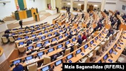 ფოტო არქივიდან: საქართველოს პარლამენტის პლენარული სხდომის დარბაზი