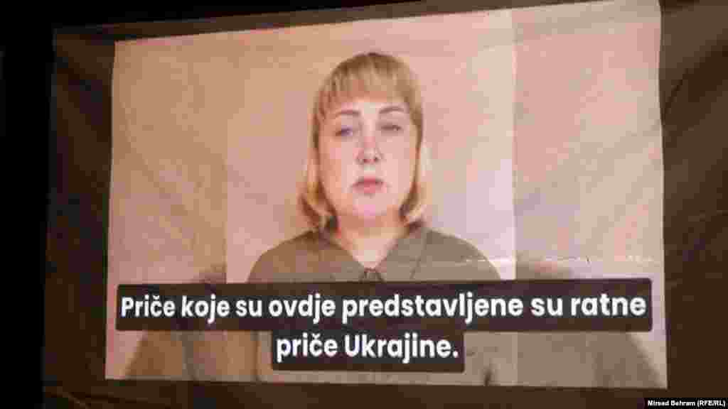 Jana Malyga je književnica koja od početka invazije Rusije na Ukrajinu prikuplja priče ljudi koji su pobjegli ili još uvijek žive pod okupacijom. Njene zapise kasnije je počela ilustrirati Masha Vyshedsky, mlada umjetnica iz Bahmuta.