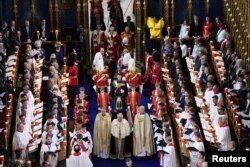 Kralj Čarls III prilikom ulaska u Vestminstersku opatiju, London, 6. maj 2023.