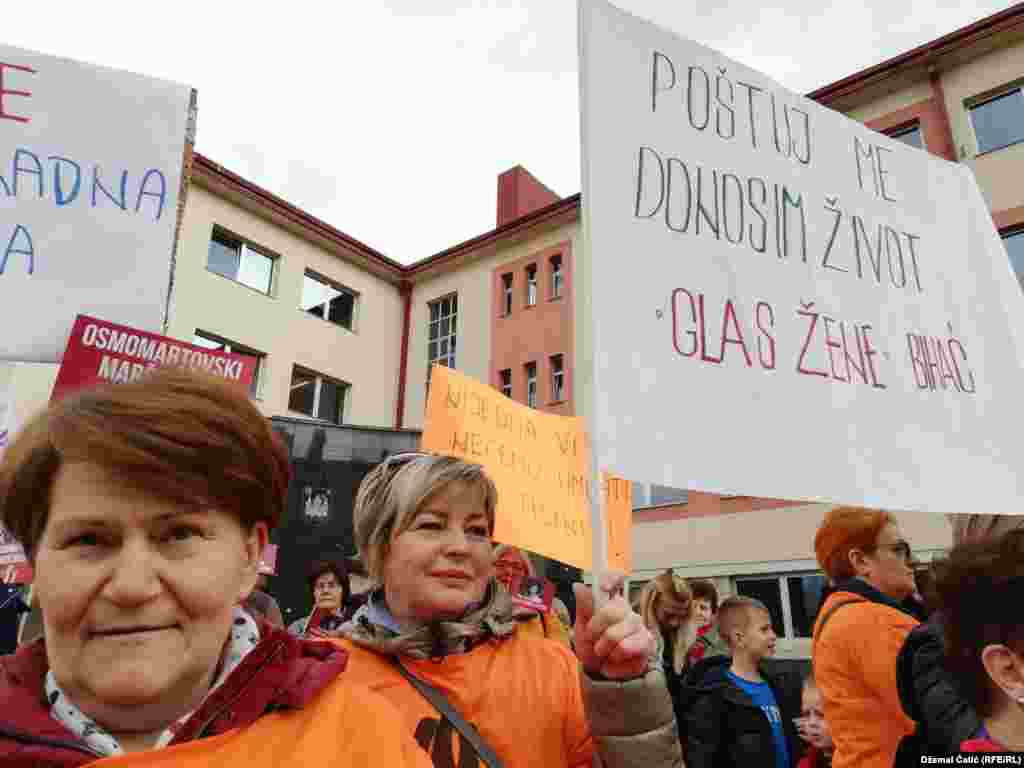 "Mi svoja prava tražimo ne samo za 8.mart, nego 365 dana u godini", rekla je Enisa Raković, izvršna direktorica "Glas žene".