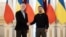 Президент Чехии Петр Павел и президент Украины Владимир Зеленский
