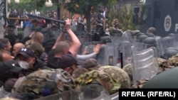 Sukobi sa pripadnicima KFOR-a u Zvečanu, 29. maj 2023. 