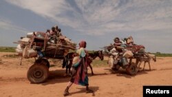 Sudanci, koji su pobjegli od sukoba u Murneiju u sudanskoj regiji Darfur, nakon ulaska u susjedni Čad, 2. avgusta 2023.