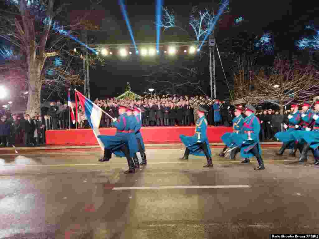 Pripadnici policije MUP-a RS na svečanom defileu.