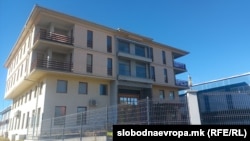 Зградата на поранешниот ресторан Фестина која сега го изнајмува Државна лотарија