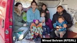 Porodica bi uskoro mogla umjesto u kombiju spavati u domu. Mostar, 10. 1. 2024.