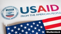 Naredba Donalda Trumpa ne precizira koje bi države, programi ili primaoci ove pomoći bili pogođeni.