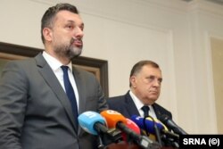 Elmedin Konaković, ministar inostranih poslova BiH, prilikom susreta sa Miloradom Dodikom, predsjednikom RS, u Banjaluci 5. maja 2023.