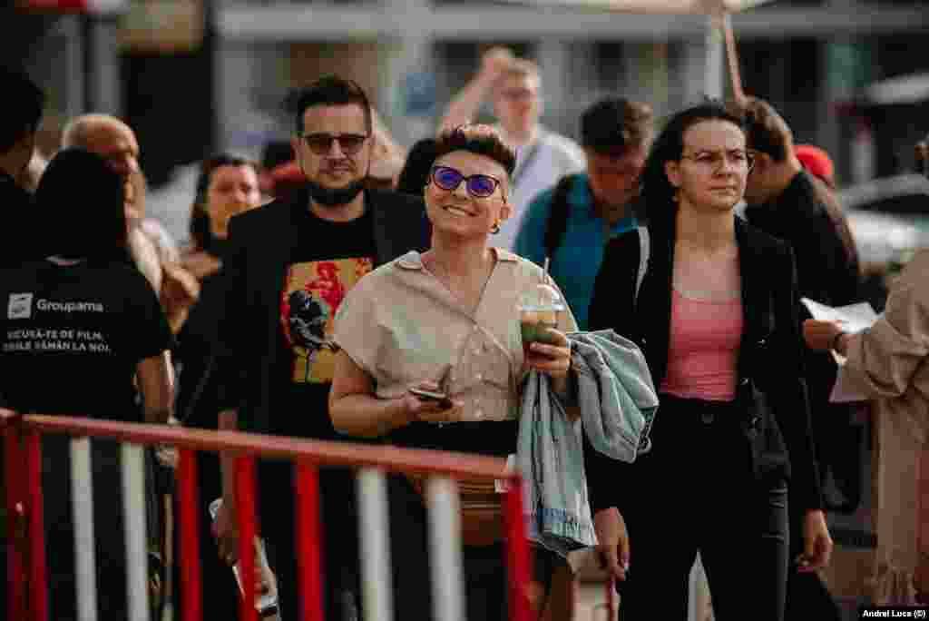 Spectatorii pot participa și la o serie de evenimente care marchează centenarul Marin Preda, iar intrarea la aceste evenimente este liberă, în limita locurilor disponibile, cu rezervare. Programul evenimentelor speciale poate fi consulat și pe Europa Liberă, aici. 