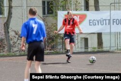 Sepsi OSK finansijski podržavaju i mađarska vlada i mađarske kompanije.