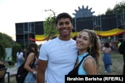 Donika Ćeljaj i Marlo Depeza iz Velike Britanije na festivalu Sunny Hill u Prištini