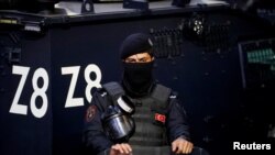 Pripadnik turske policije, 13. novembar 2022.