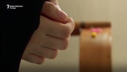 Sa četrnaest godina sa Kosova u Siriju Sa četrnaest godina sa Kosova u Siriju