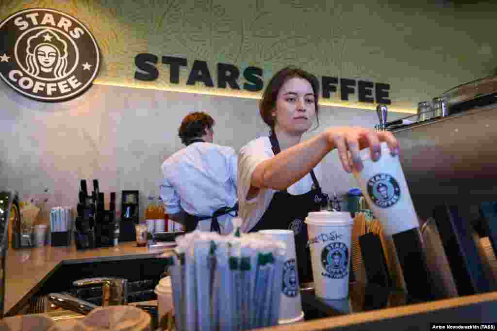 This is a branch of Stars Coffee on Moscow’s central Arbat Street. The Starbucks-like cafe chain opened on August 18, 2022. 