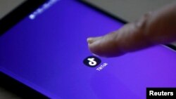 Zaposleni u Evropskoj komisiji moraju da uklone aplikaciju što je pre moguće i to treba da učine do 15. marta. Ilustrativna fotografija