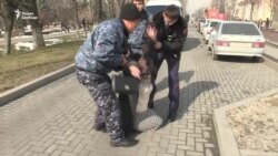 Оппозиция в Казахстане требует прекратить репрессии Оппозиция в Казахстане требует прекратить репрессии