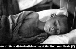 Истощенный ребенок. Челябинская область, 1921 год