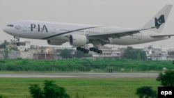 سېنېټران وايي، د اي سي اېل قانون د سیاسي مقاصدو لپاره کارېږي