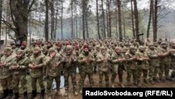 Kadirovci, prikazani u kampu u blizini Kijeva u martu, su paravojna snaga formirana u Čečeniji koja efektivno služi kao sopstvena vojska regiona i koja je optužena za masovno kršenje prava.