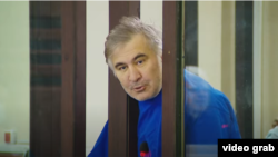 ფოტო არქივიდან: მიხეილ სააკაშვილი, საქართველოს მესამე პრეზიდენტი მისსავე სასამართლო სხდომაზე