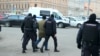 Петербург: дважды за сутки задержали участника антивоенный пикетов