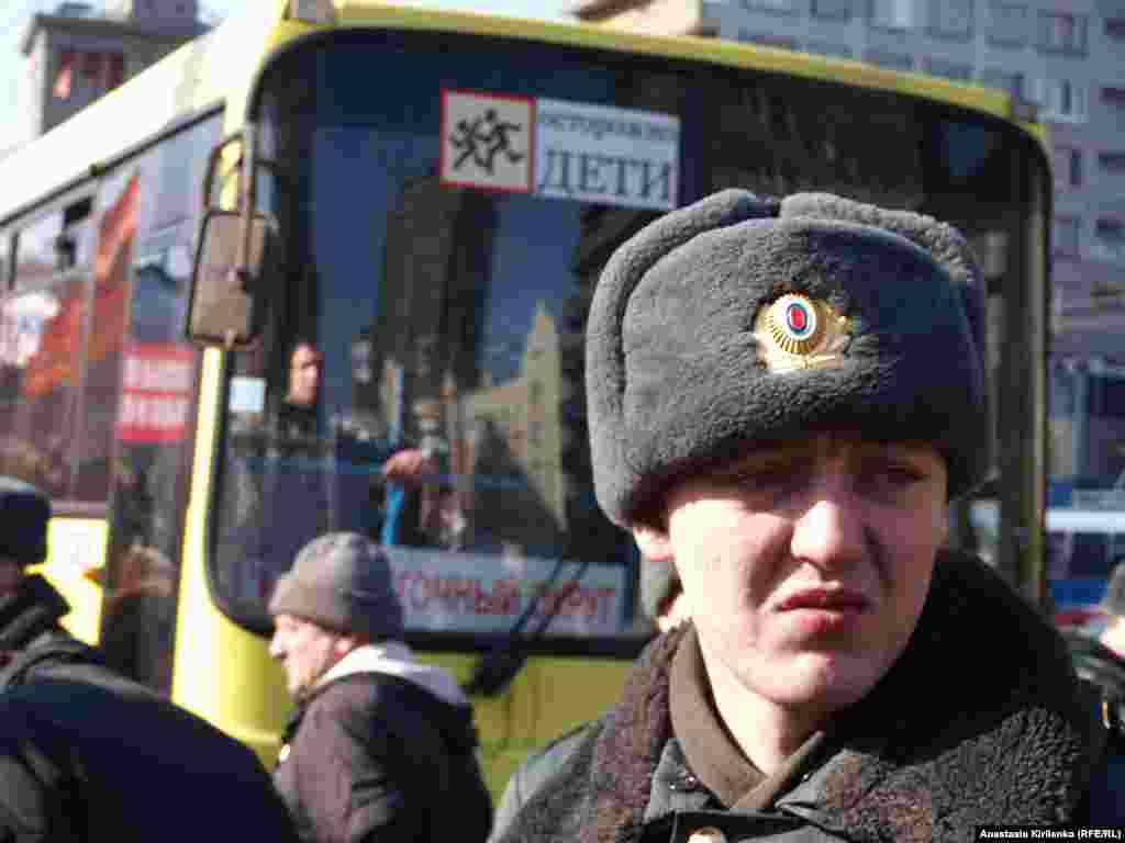 Aвтобус со знаком "Осторожно, дети" перевозил бойцов ОМОНа