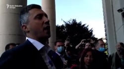 Incidenti ispred Skupštine, Dveri blokirale ulaz Incidenti ispred Skupštine, Dveri blokirale ulaz