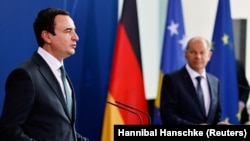 "Dijalog se mora fokusirati na međusobno priznanje", izjavio je premijer Kosova na zajedničkoj konferenciji za novinare sa nemačkim kancelarom, Berlin, 4. maj 2022.