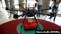 Dron za pretragu terena